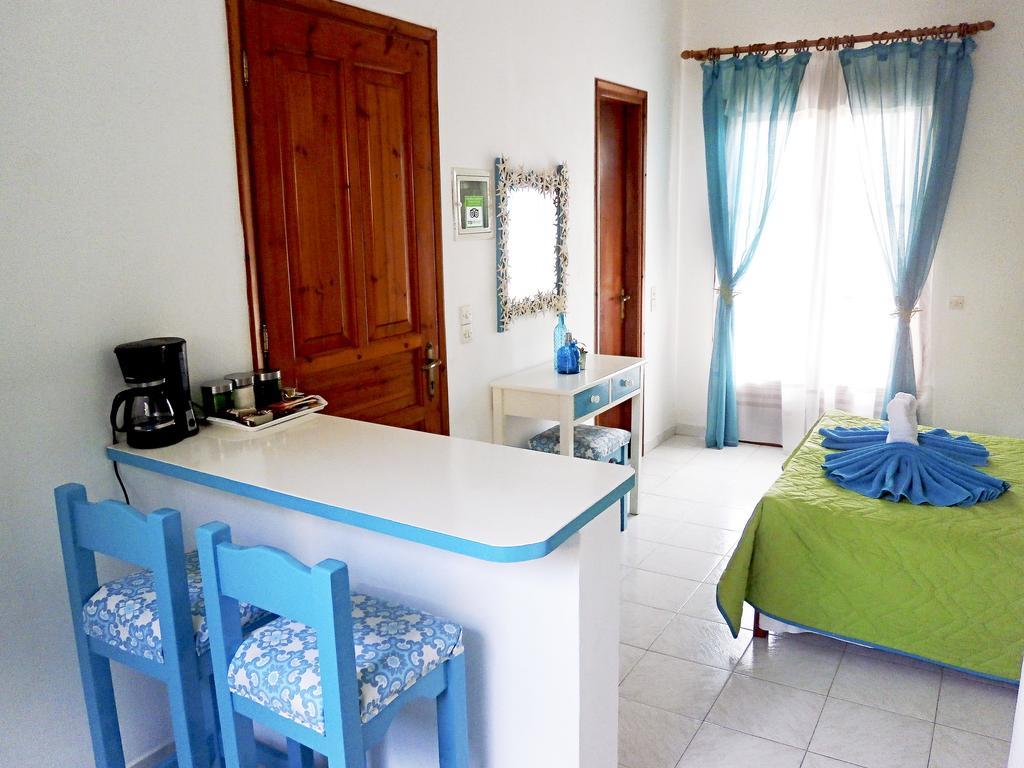 Paraskevi Apartments إيبسوس المظهر الخارجي الصورة