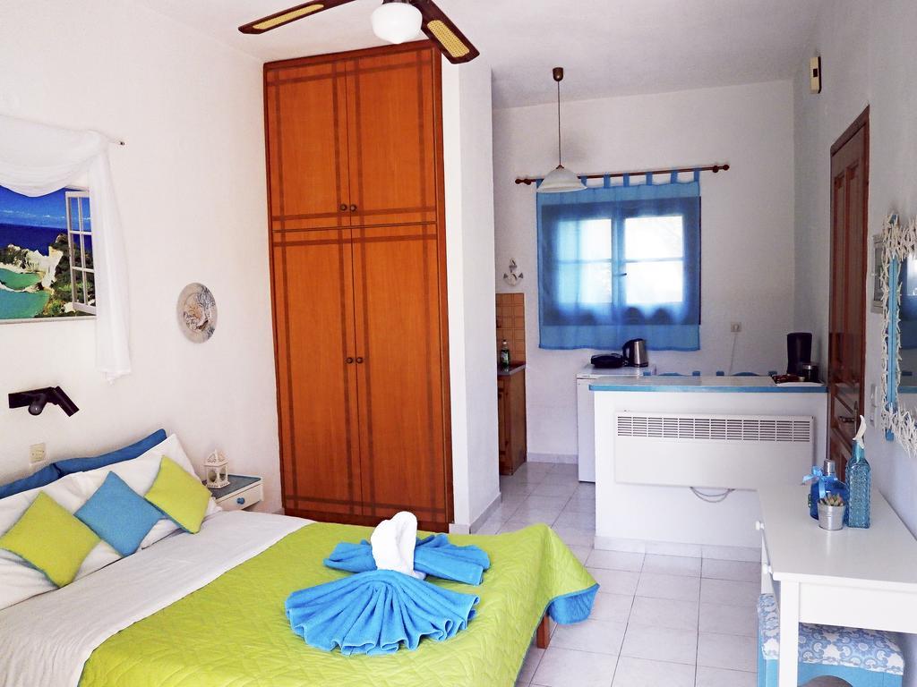 Paraskevi Apartments إيبسوس المظهر الخارجي الصورة