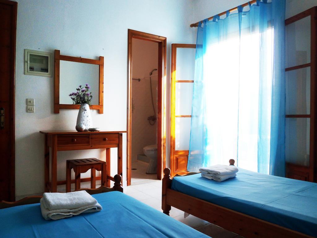 Paraskevi Apartments إيبسوس الغرفة الصورة